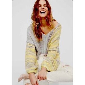 Free People Amethyst Marled Oversized Chunky Knit Sweater Size M Yellow/Gray
